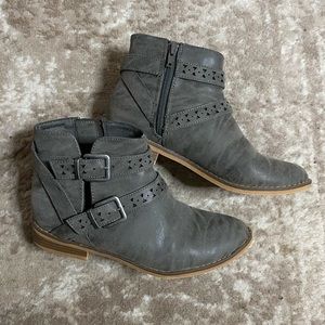 Rocket Dog Grey Distressed Buckle Booties